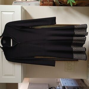 Isabel De Pedro Black Zipper Front Knit Dress w Tan Boarder Design on Hem Sz 6